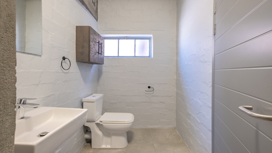 2 Bedroom Property for Sale in Woodstock Western Cape